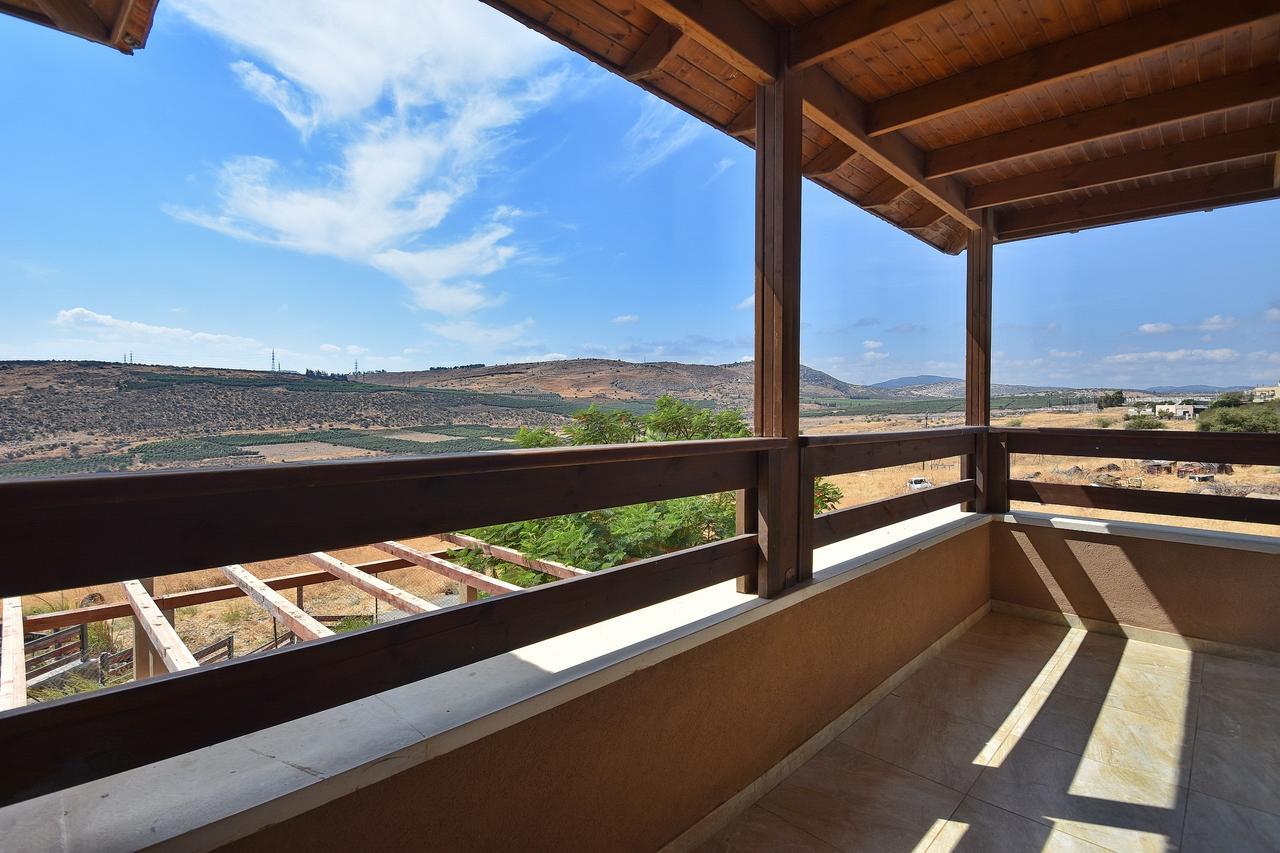 Zug Yonim Livnim Exterior foto